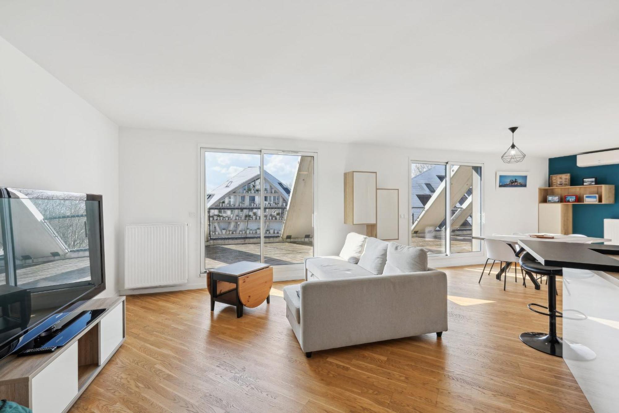 Spacious And Bright Apartment Бордо Екстериор снимка