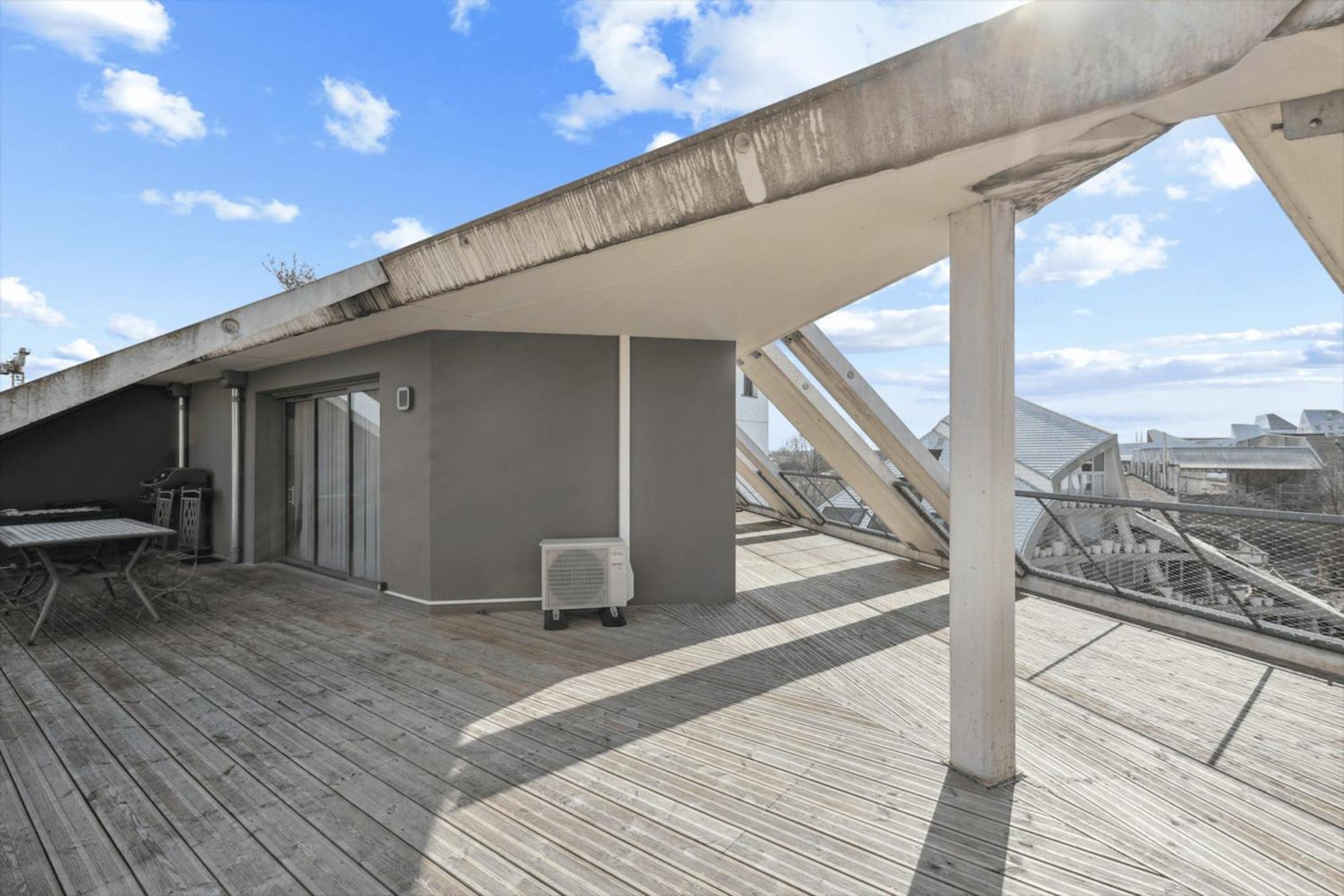 Spacious And Bright Apartment Бордо Екстериор снимка