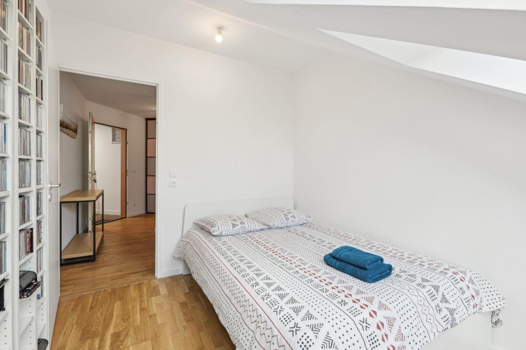 Spacious And Bright Apartment Бордо Екстериор снимка